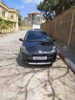 voitures-renault-clio-3-2011-night-and-day-blida-algerie