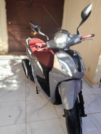 motos-et-scooters-sym-st-la-200-2024-khemis-miliana-ain-defla-algerie