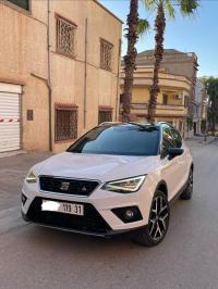 سيارات-seat-arona-2019-fr-plus-بئر-الجير-وهران-الجزائر