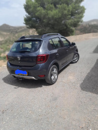 voitures-dacia-sandero-2018-stepway-ouled-rached-bouira-algerie