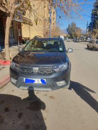 voitures-dacia-sandero-2018-stepway-bouira-algerie