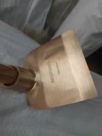 Houe en bronze antidéflagrant 
