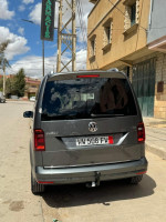 break-familiale-volkswagen-caddy-2017-highline-tiaret-algerie