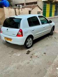 سيارات-renault-clio-campus-2013-بورقيقة-تيبازة-الجزائر