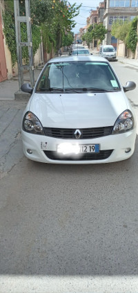 voitures-renault-clio-campus-2012-bye-setif-algerie