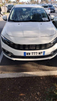 voitures-fiat-tipo-sedan-2024-life-blida-algerie