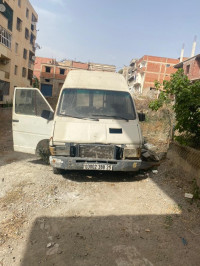 voitures-renault-traffic-1988-ibn-ziad-constantine-algerie