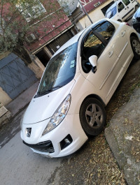 voitures-peugeot-207-2012-fennec-el-harrach-alger-algerie