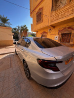 voitures-fiat-tipo-16-2023-life-ouargla-algerie