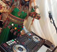 image-son-dj-femme-camera-woman-ain-benian-alger-algerie