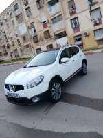 tout-terrain-suv-nissan-qashqai-2013-el-bouni-annaba-algerie