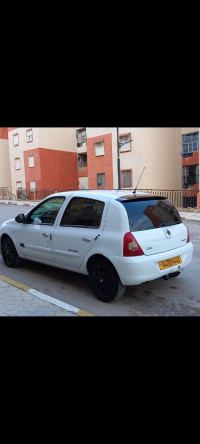 voitures-renault-clio-campus-2014-extreme-2-mila-algerie