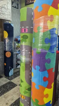 Moquette enfants gros et détail