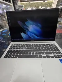 SAMSUNG GALAXY BOOK 15 I5-1135G7 2.40GHZ, 8GB DDR4 RAM, 256GB SSD, INTEL IRIS XE 