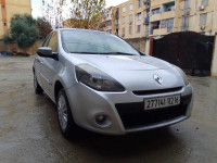 voitures-renault-clio-3-2012-night-and-day-alger-centre-algerie