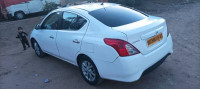 voitures-nissan-sunny-2015-laghouat-algerie