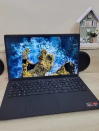 DELL VOSTRO 15.6'' FHD | RYZEN 5 5500U | 8GB RAM | 512GB SSD | AMD RADEON GRAPHICS