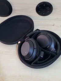 سماعات-الأذن-و-أجهزة-الصوت-sony-wh-1000xm3-casque-sans-fil-bluetooth-a-reduction-de-bruit-batterie-30h-capteur-tactile-application-headphones-connect-fonction-charge-rapide-مستغانم-الجزائر