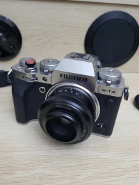 Fujifilm X-T4 sans miroir | 26Mpx | APS-C | 4K/UHD 60 pi/s | + OBLECTIF  TTARTISAN 27mm f/2.8 X AF