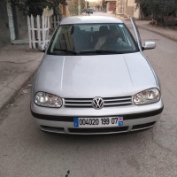 voitures-volkswagen-golf-4-1999-biskra-algerie