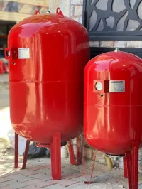 Vase D'expansion Et Ballon De Surpression