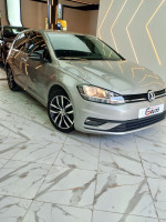 moyenne-berline-volkswagen-golf-7-2017-trendline-constantine-algerie