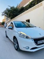 voitures-peugeot-208-2015-allure-djelfa-algerie