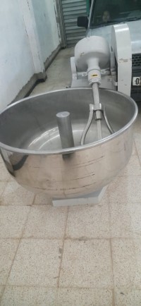 مواد-غذائية-و-مطاعم-materiel-boulanger-المنيعة-الجزائر