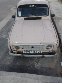 voitures-renault-4-1982-medea-algerie