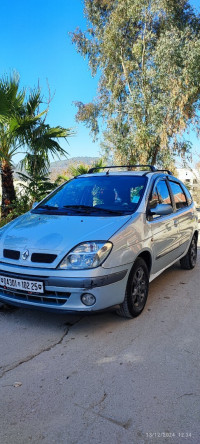 voitures-renault-scenic-2002-constantine-algerie