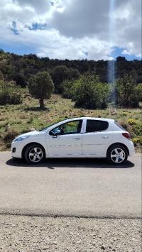 سيارات-peugeot-207-2011-allure-ثنية-العابد-باتنة-الجزائر