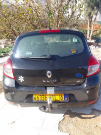 voitures-renault-clio-3-2010-alger-centre-algerie