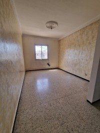 appartement-location-niveau-de-villa-f2-alger-birkhadem-algerie