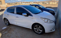 voitures-peugeot-208-2015-allure-saida-algerie