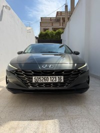 سيارات-hyundai-elantra-hybride-2023-luxury-بن-عكنون-الجزائر