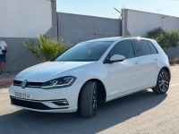 سيارات-volkswagen-golf-7-2017-trendline-سدراتة-سوق-أهراس-الجزائر