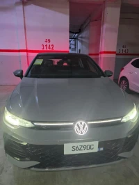 Volkswagen Golf 8,5 full options 💯💥 2025 R-line