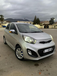 voitures-kia-picanto-2013-pop-larbaa-blida-algerie