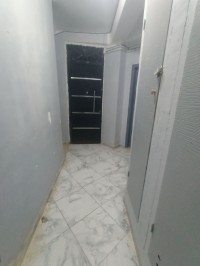 شقة-كراء-3-غرف-وهران-بئر-الجير-الجزائر