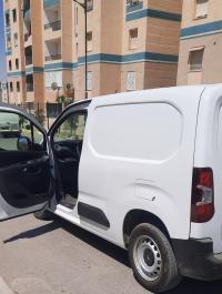 السيارات-النفعية-fiat-doblo-2024-وهران-سطيف-الجزائر