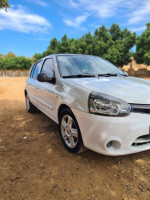 voitures-renault-clio-campus-2014-bye-ouled-fares-chlef-algerie