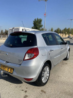 voitures-renault-clio-3-2011-night-and-day-ouled-fayet-alger-algerie