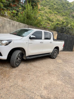 pickup-toyota-hilux-2022-legend-dc-4x4-pack-luxe-bayadha-el-oued-algerie