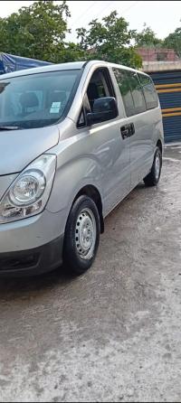 عربة-نقل-hyundai-h1-2015-قسنطينة-الجزائر