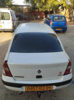 voitures-renault-clio-classique-2002-bouarfa-blida-algerie