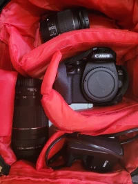 Canon EOS 2000D 