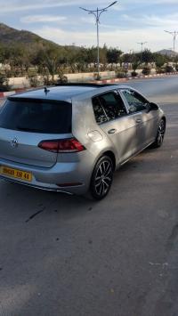 moyenne-berline-volkswagen-golf-7-2018-confortline-bourached-ain-defla-algerie