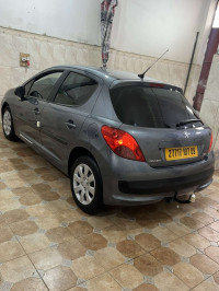 voitures-peugeot-207-2007-sportium-blida-algerie