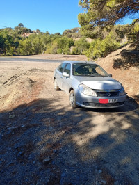 voitures-renault-symbol-2011-beni-haoua-chlef-algerie