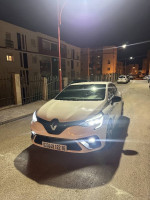 voitures-renault-clio5-2022-rs-line-algerie